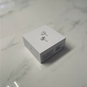 Apple AirPods Pro in White Box